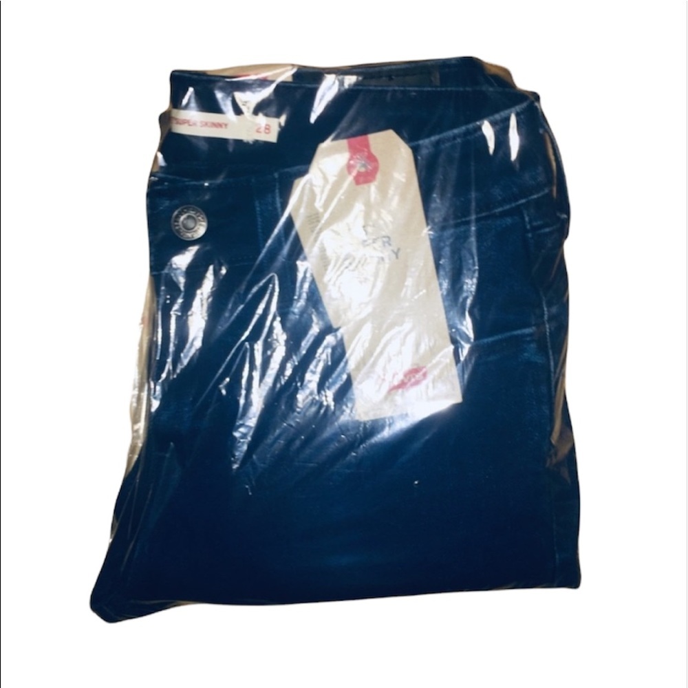 NWT Levi’s: 28x30 Dark Blue Sequenced Skinny Jeans - Picture 7 of 8